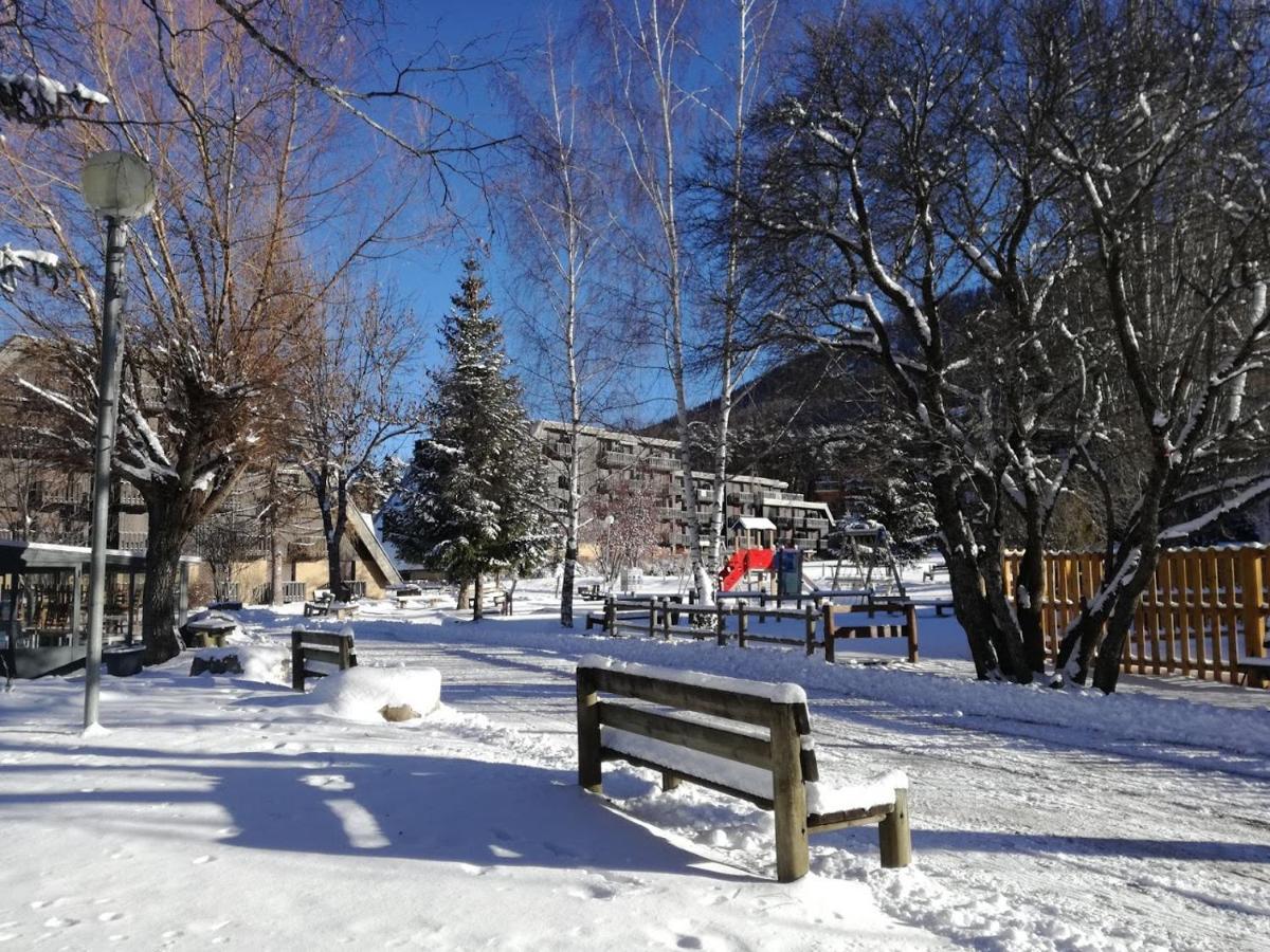 - Domaine De L'adoux 3* Montclar (Alpes-de-Haute-Provence)